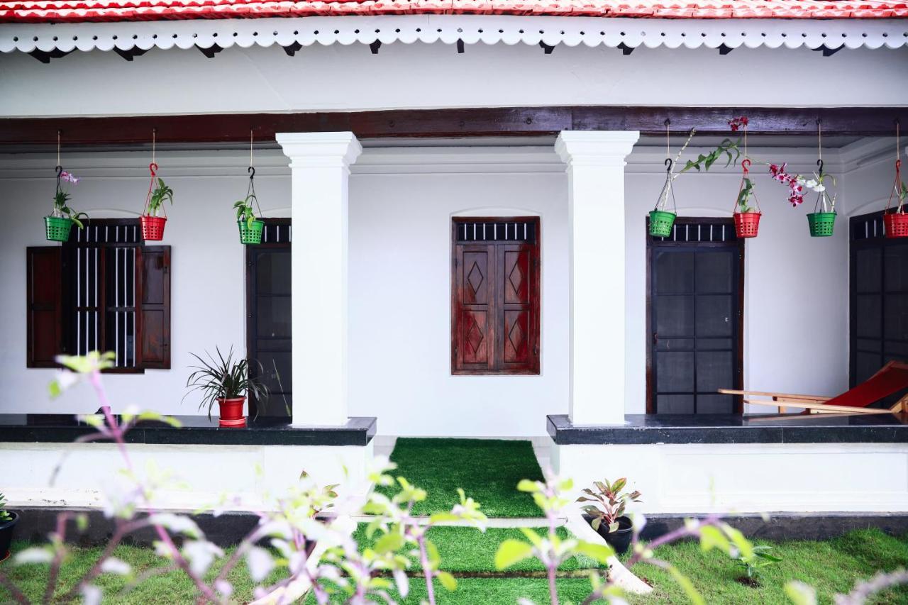 Bobbys Corner Apartment Alappuzha Exterior photo